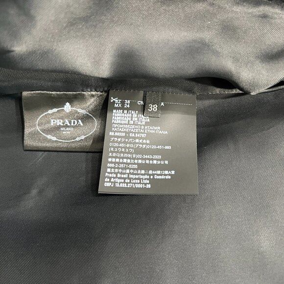 $2250 PRADA 2018 Black Embroidered Silk Floral Brocade Zip Ruffle Jacket IT 38/2 - Picture 12 of 14